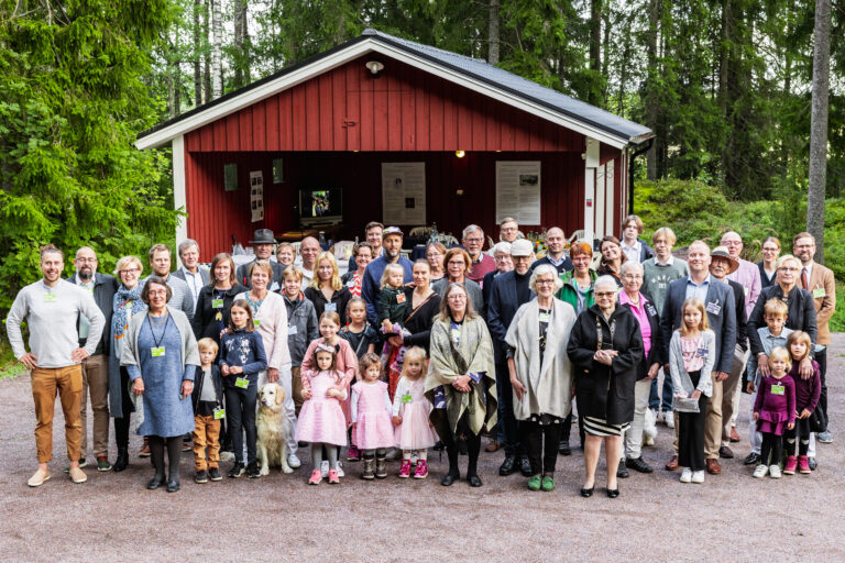 Emil Has­sin jäl­ke­läis­ten tapaa­mi­nen 2021